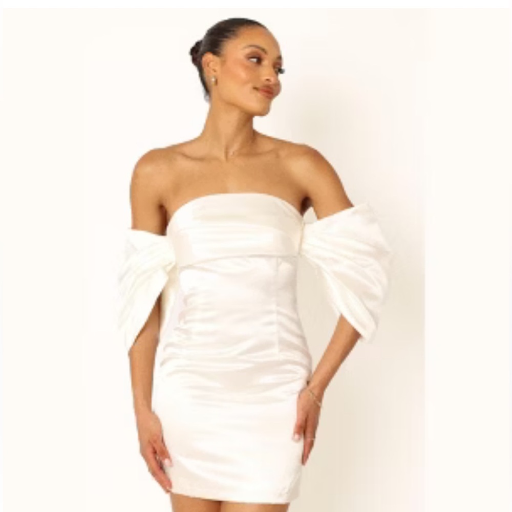Petal + Pup Nisha Strapless Mini Ivory Satin Cocktail Dress with Puff Sleeves